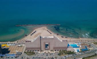 Sea View Beach Apartment - Housity