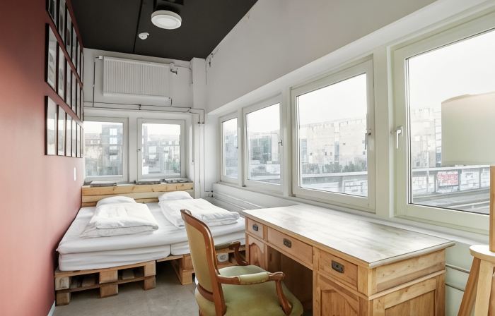 Urban Camper Hostel & Bar