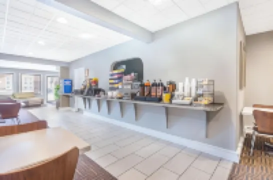 Super 8 by Wyndham Wytheville