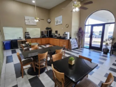 Super 8 by Wyndham Holbrook Hoteles en Holbrook