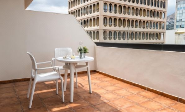 Hotel Adonis Capital