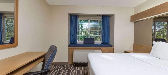 Baymont Inn & Suites by Wyndham Anchorage Airport Hotels in Anchorage