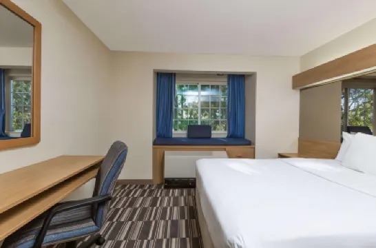 Baymont Inn & Suites by Wyndham Anchorage Airport Hotels in 