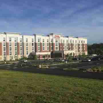 Hampton Inn & Suites Newburgh - Stewart Airport Hotel Exterior