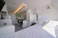 Pohang Pool Beach Caravan