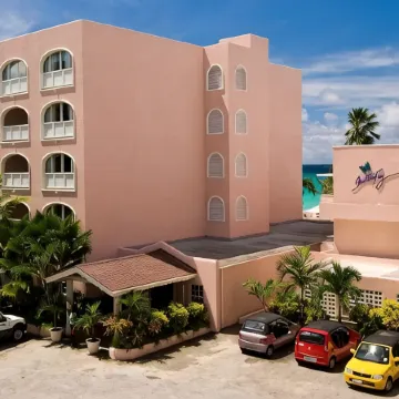 Butterfly Beach Hotel