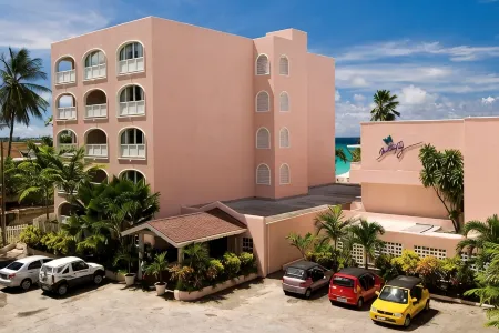 Butterfly Beach Hotel