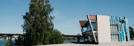 Круиз Отели рядом с достопримечательностью «Сияние»