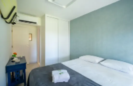 美麗的公寓式住宅，帶泳池 Cqs0004