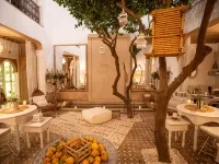 Riad les Orangers d'Alilia Hotels near Kasbah