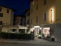 B&B 레지나 Collina d'Oro 호텔