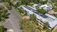 At the Sound Noosa Motel - parking