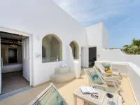 Family Love Suites Hotels in Fira