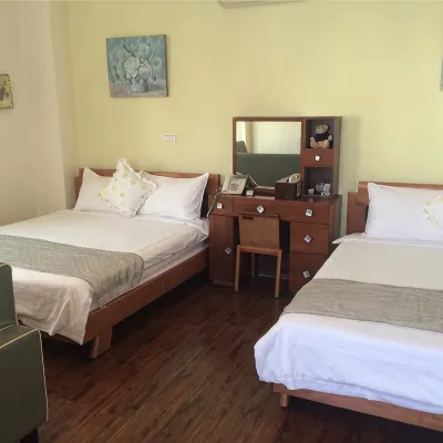 19 Wuu Wuu Guest House Hotels near General Hall