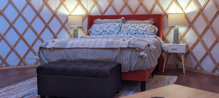 Private Yurt with AC & Heating. Hotels in Bastrop County