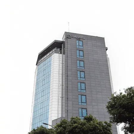 Eins Hotel Отели рядом с достопримечательностью «Музей Валарт»