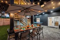 5⭐ 6BD/4BA ~ Steps to Beach Shipping Container Pool w ~ Game Rm ~Summer Kitchen - 4성급