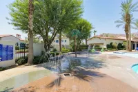 Relaxing Desert Villa in Resort Style property - Villas