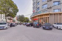 Fang Yuan Hotel (Lei Feng Road, Dengzhou) - parkir