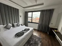 HOTEL LA SERA