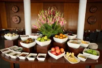 Moksha Himalaya Spa Resort - breakfast