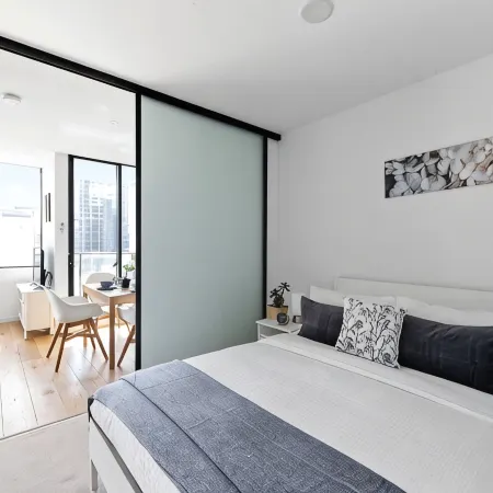 Spacious Southern Cross Stay, Cozy & Central Home