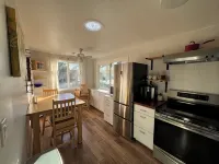 Updated 2-bedroom 1bth apartment near downtown Lafayette with WiFi, AC - Apartments
