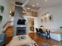 Central & Cozy Lakeview condo within walking distance of Lake Memphremagog.