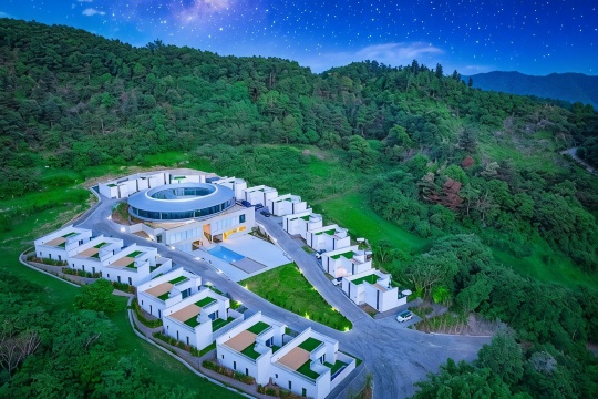Chuncheon Interstellar Pool Villa Hotels in Chuncheon-si