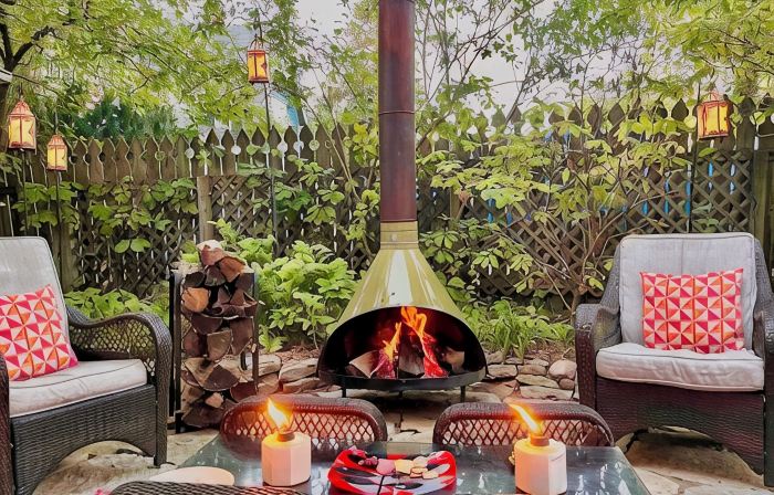 SevenTwenty: Hot Tub under the Stars & Other Tales