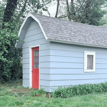 Charming 3-bedroom house near downtown Marshfield
