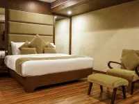 Hotel Centre Point Hotels near Sitabuldi Fort