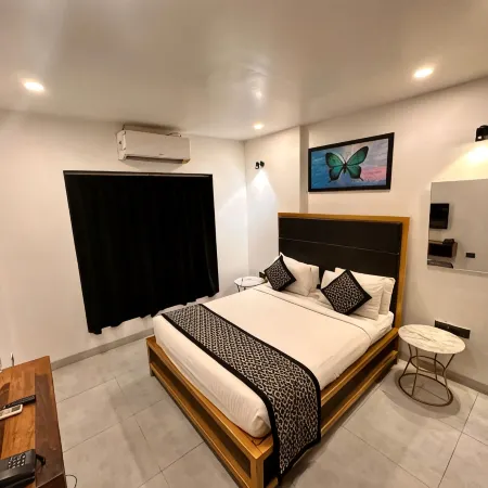 Taaffeite Hotels And Resorts