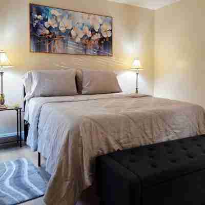 Toria Suites Condo 924 Others