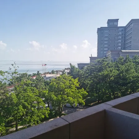 Rongcheng Shi Island Hotel (Shi Island Renjia Scenic Area)