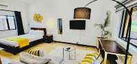 Amaryllis Residences Mount Pleasant Apartments - С парковкой