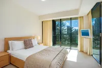 Mantra Broadbeach on the Park - Airport Shuttle