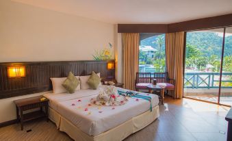 Phi Phi Island Cabana Hotel
