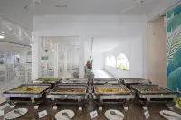 Equator Village Maldives - breakfast