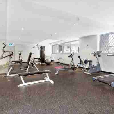 A Stylish & Comfy Apt Next to Darling Harbour Fitness & Recreational Facilities