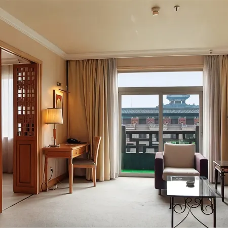 Friendship Hotel Отели рядом с достопримечательностью «Хайдянь»