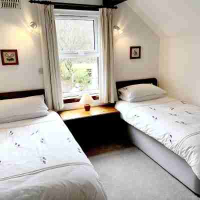 Lovely Waterfront Cottage With Stunning sea Views and log Fire Rooms