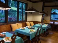 Lodge Avoriaz Hotels in Suzaka