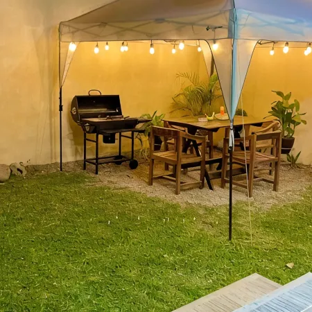OFFER Excellent Private House, Garden, BBQ, Garage.