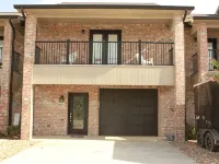2027- 3-bedroom condo with comfort & amenities near Resturant’s & shopping. Hotéis em DeRidder