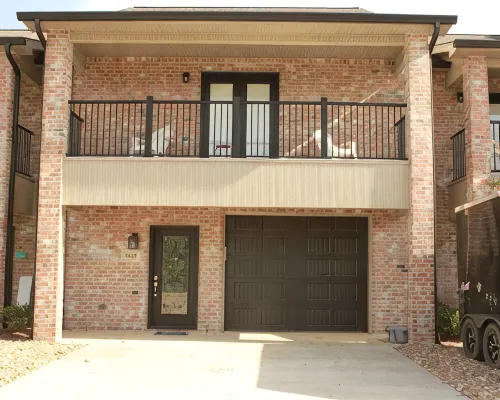2027- 3-bedroom condo with comfort & amenities near Resturant’s & shopping. Hotels in DeRidder