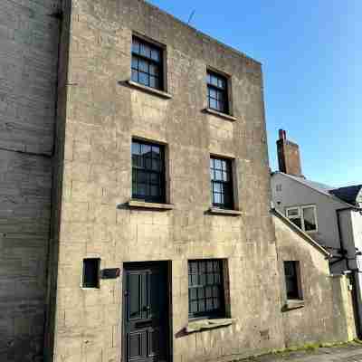 Elegant townhouse in Stroud - Entire Home in the Cotswolds Hotel Exterior