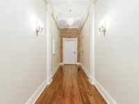 Historic downtown apartment Hotels in Crowley