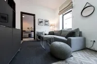Charming Family Sized Flat in the Heart of Brasov Old Town - Апартаменты