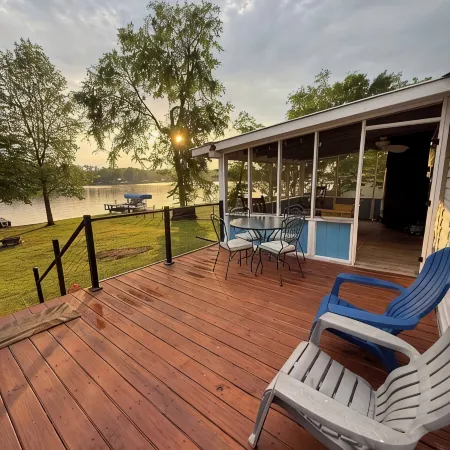 Sunset BnB - 3BR &  Lovely Waterfront Vista